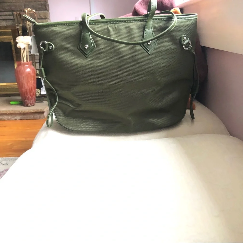 JOY army green Travel Tote Tuff-Tech with RFID Protection NWT